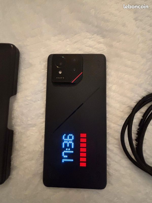 Asus rog Phone 9 pro (image 7)
