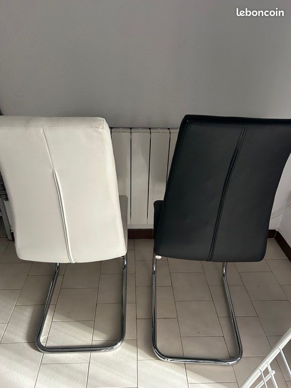 Table de salle à manger (image 7)