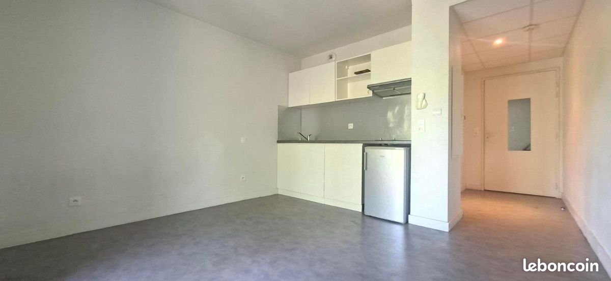 Appartement 1 pièce 17 m² · à Béziers · 17 m² · 370 €/mois