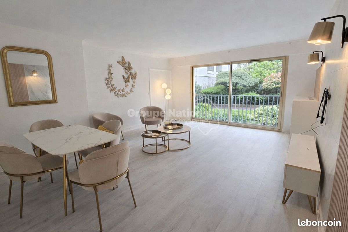 Appartement 2 pièces 80 m² · à Versailles · 80 m² · 367 000 €