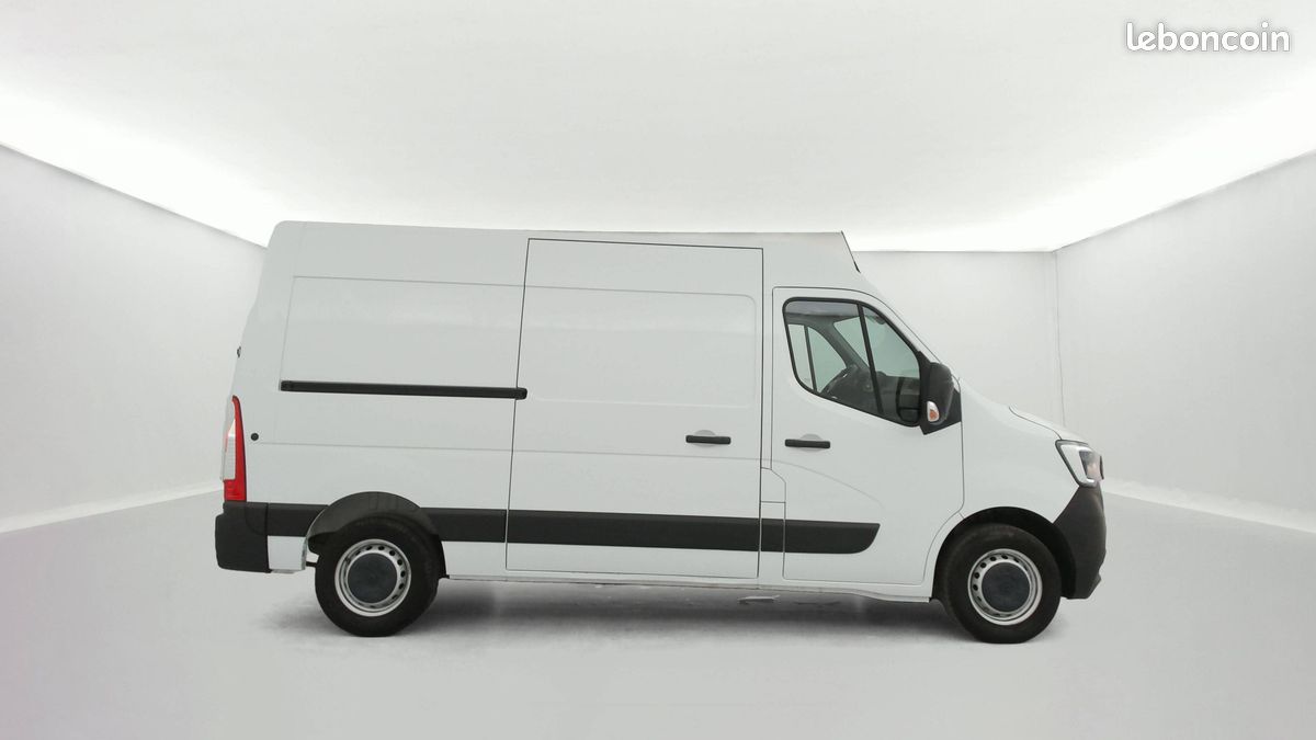 RENAULT FG Tr CF F3500 L2H2 Blue dCi 135 E6DF (image 6)