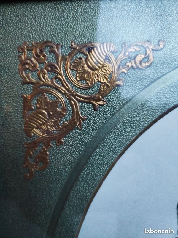 Superbe cadre avec portrait en bronze doré patiné très ancien (image 5)