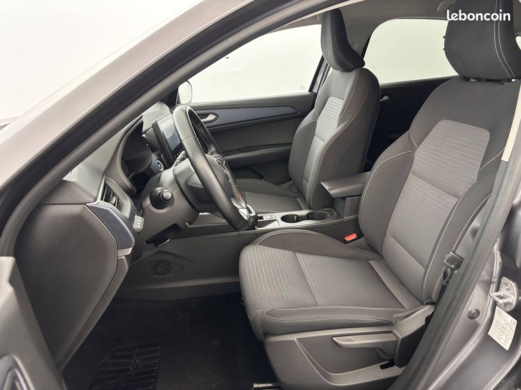 RENAULT Arkana E-Tech hybride 145 - 22 Evolution (image 9)