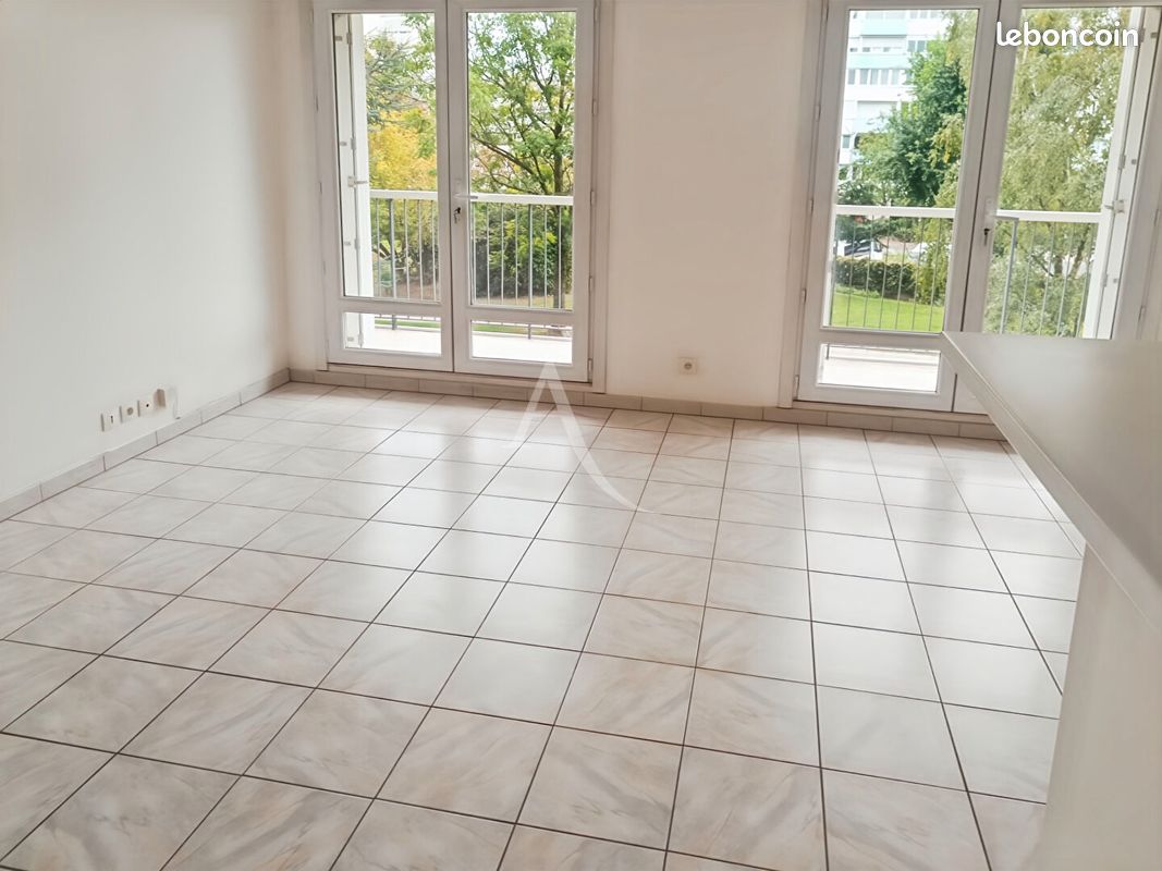 Appartement 1 pièce(s) 28 m²à louer Maisons-alfort