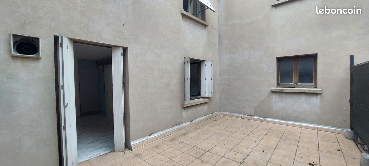 Appartement 3 pièces 77 m² · à Saint-Vallier · 77 m² · 69 900 €