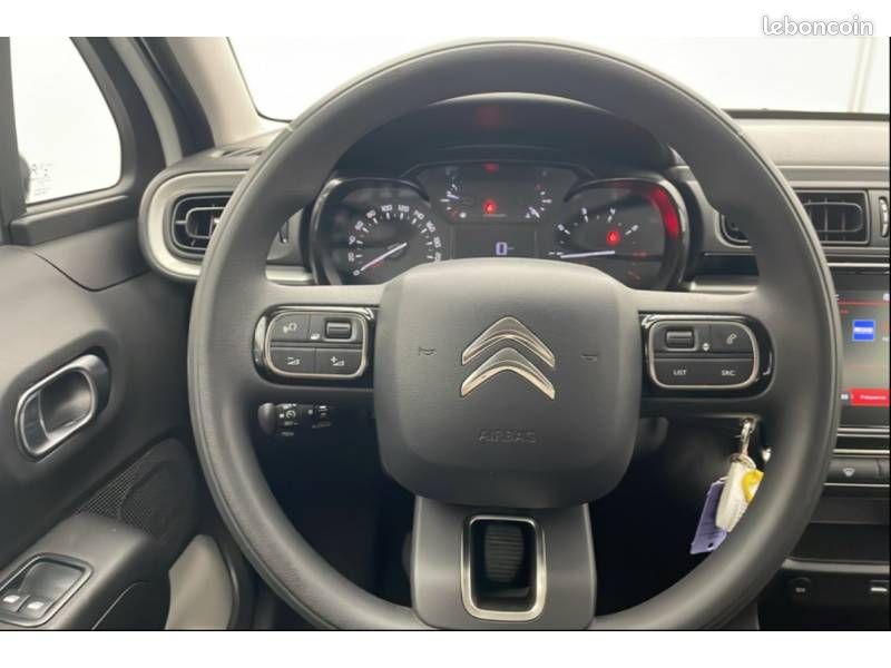 Citroën C3 BlueHDi 100 S&S BVM6 Feel Pack (image 10)
