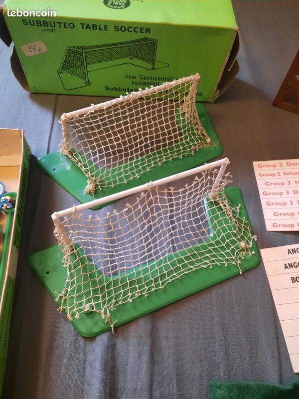 Lot 268 - A group of boxed vintage SUBBUTEO teams