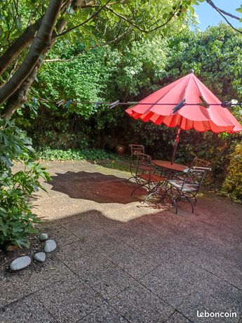Particulier vend très bel appartement avec très grande cave et jardin privatifs