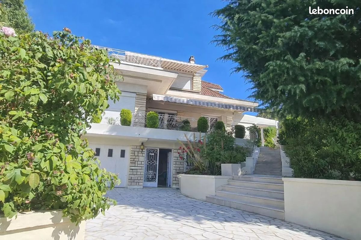 Maison 7 pièces 165 m² · à Chennevières-sur-Marne · 165 m² · 825 000 €