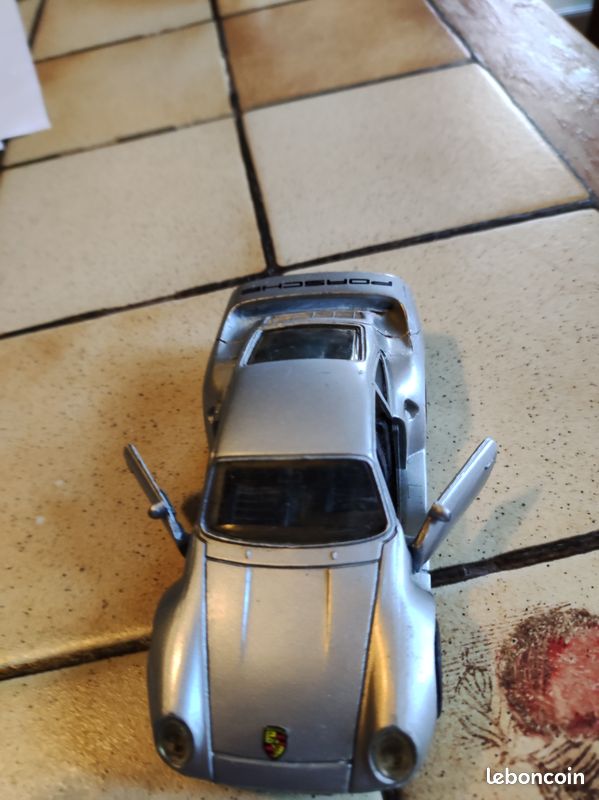 Voiture de collection porche 959 1/39 grise (image 2)