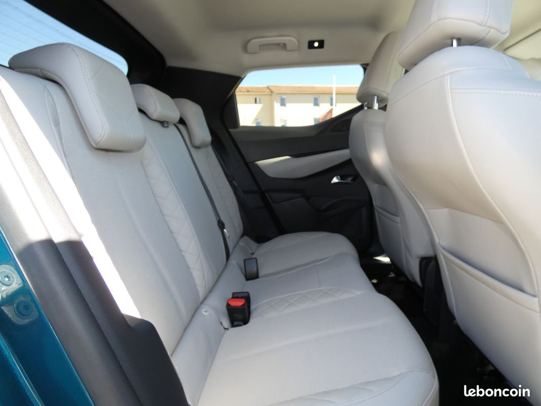 DS DS3 CROSSBACK BlueHDi 130 EAT8 Grand Chic (image 15)