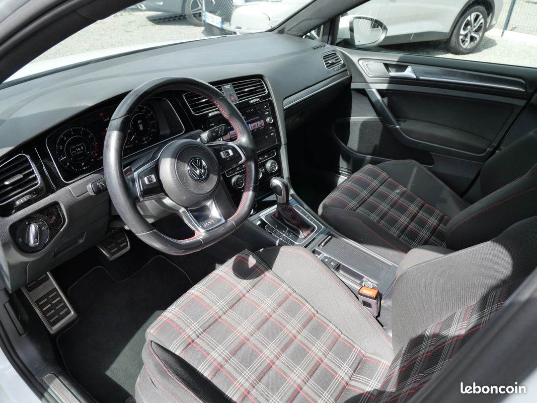 VOLKSWAGEN GOLF (7) 2.0 TSI 245 DSG7 GTI Performance (image 18)