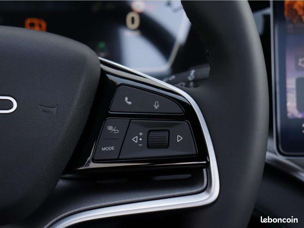 Byd seal u (2) 1.5 dm-i 218 phev boost interieur noir (image 11)