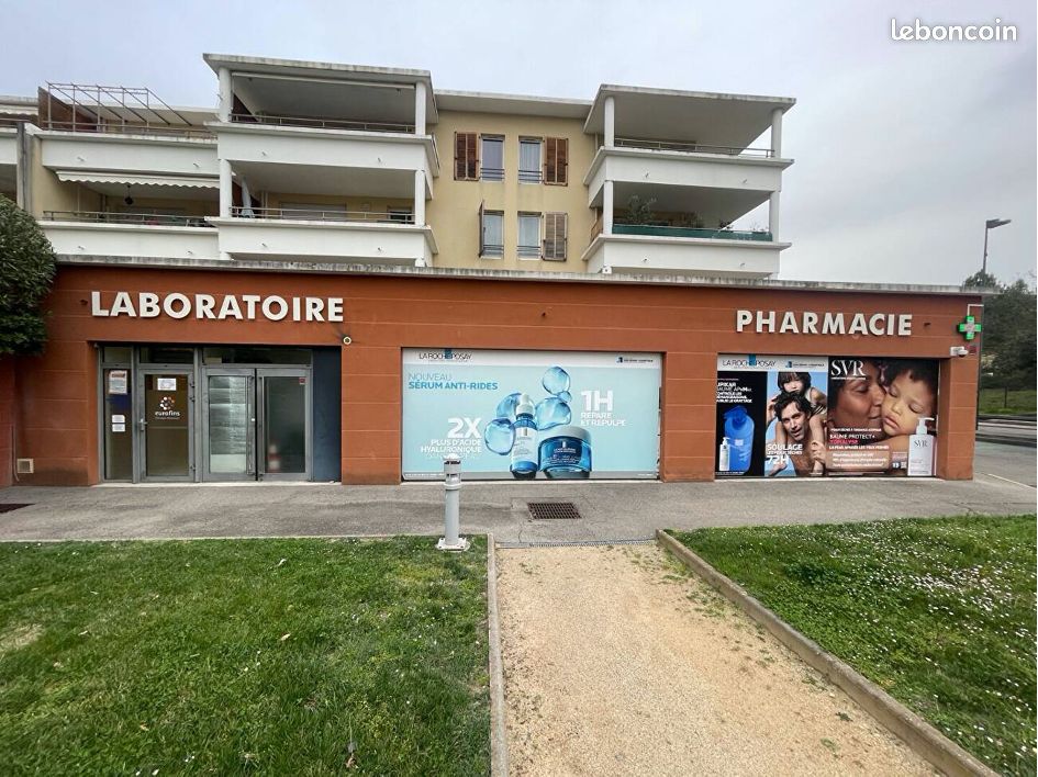 Local commercial / professionnel 114 m² – Aix La Duranne – 4 parkings (image 2)