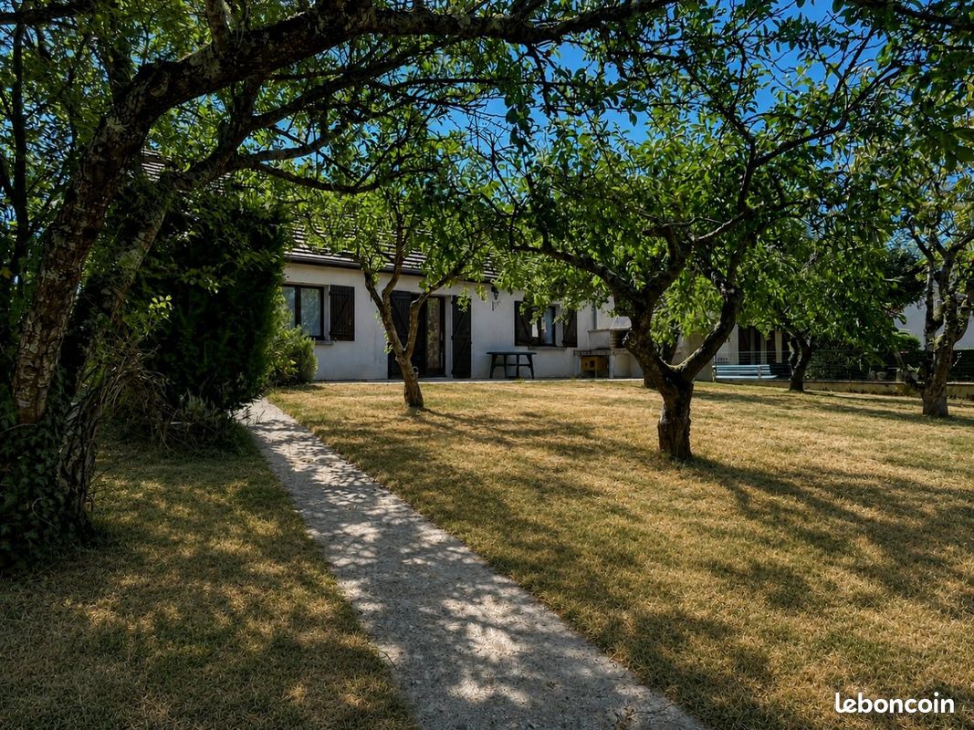 Maison 6 pièces 100 m² · à Bourron-Marlotte · 100 m² · 345 000 €
