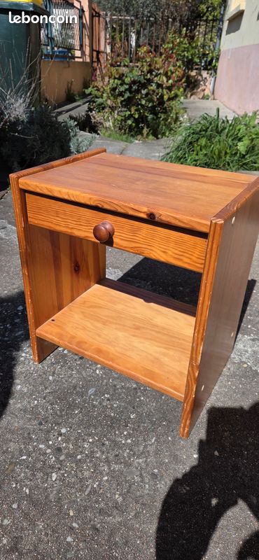 Table de chevet (image 1)