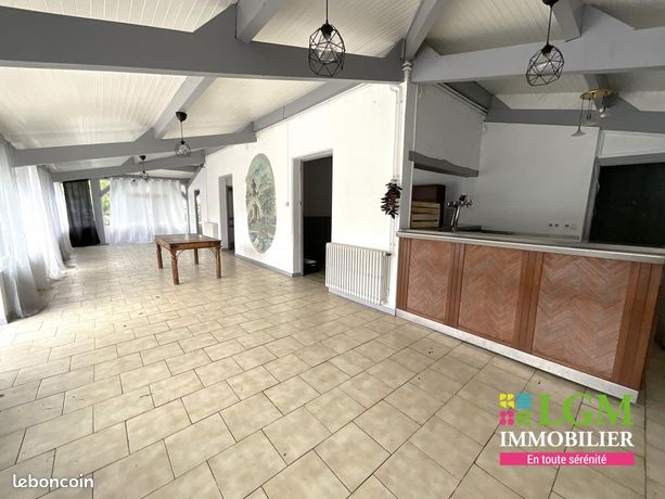 Immeuble 2 pièces 300 m²