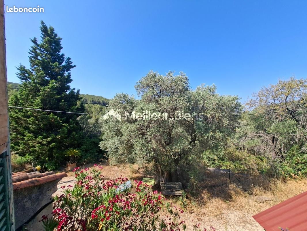 Maison 6 pièces 129 m² · à Saint-Cyr-sur-Mer · 129 m² · 565 000 €
