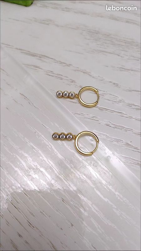 Boucles d'oreilles en or 18K Moissanite (image 1)