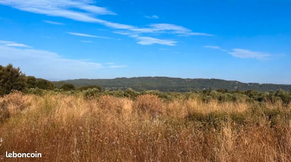 Terrain 300 m² Rognes · 189 900 €