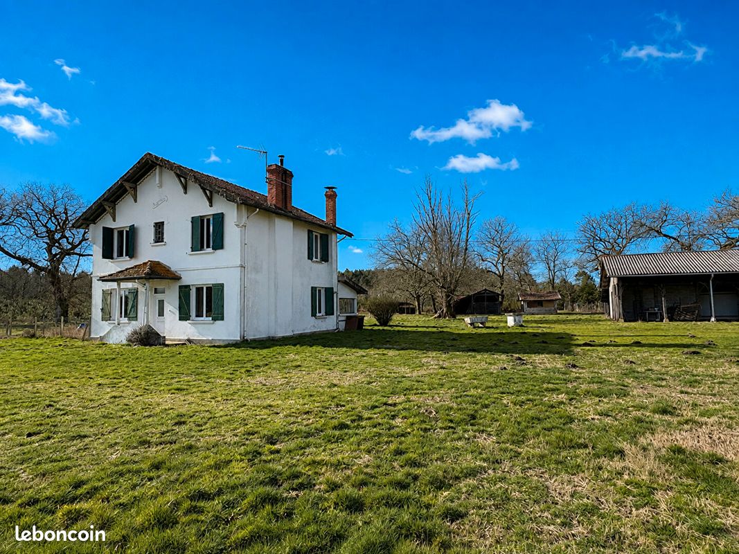Maison 6 pièces 151 m² · à Rion-des-Landes · 151 m² · 180 000 €