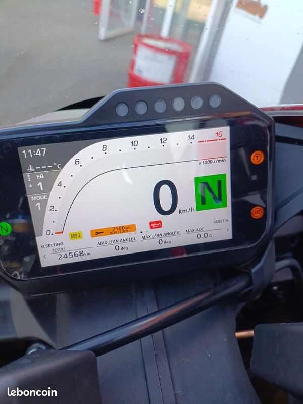 Honda cbr 1000 rr-r fireblade sp - Motos