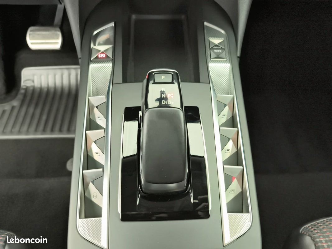DS DS 3 E-Tense Performance Line+ (image 24)