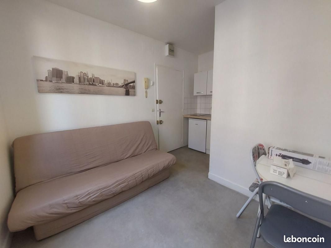 Appartement 1 pièce 11 m² · à Beauvais · 11 m² · 330 €
