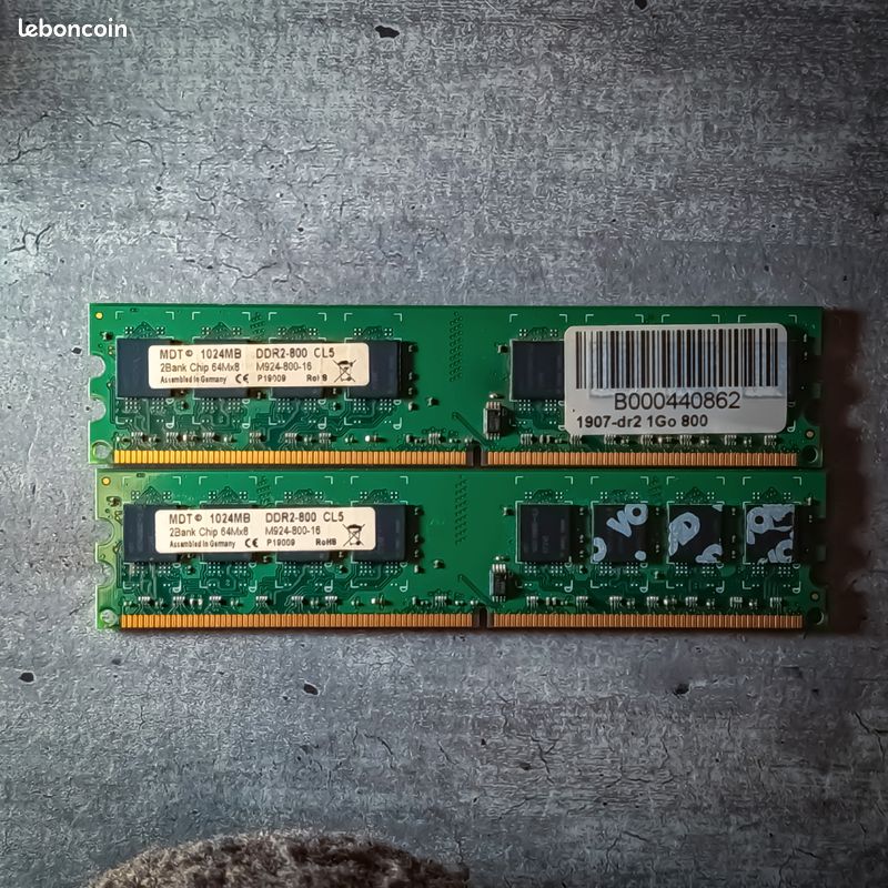RAM DDR2 2 Go 800 MHz PC2-6400 DIMM 240 Broches Pour PC Fixe - Lot De Barrettes Testées, Occasion