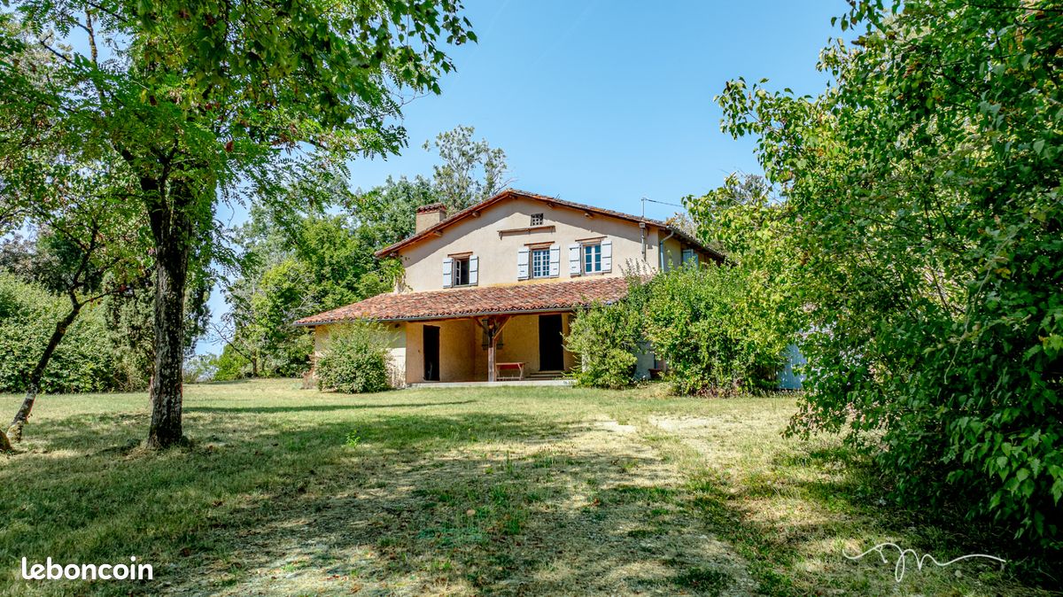 Maison 7 pièces 284 m² · à Mauvezin · 284 m² · 299 000 €