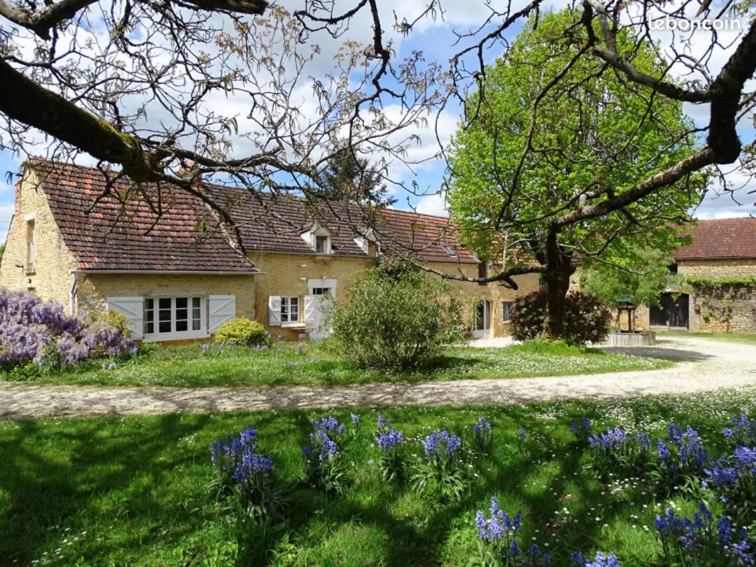 Maison 8 pièces 275 m² (image 1)