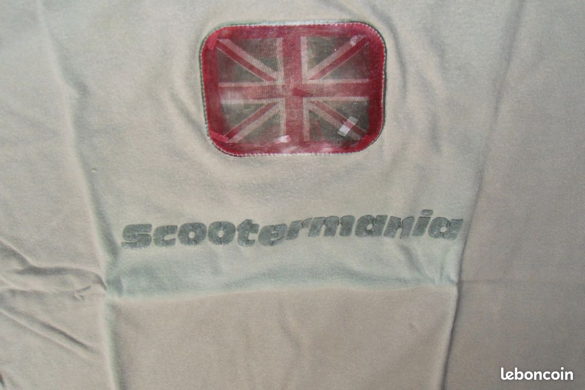 T-SHIRT VESPA-Piaggio Small en très bonne état Sco (image 3)