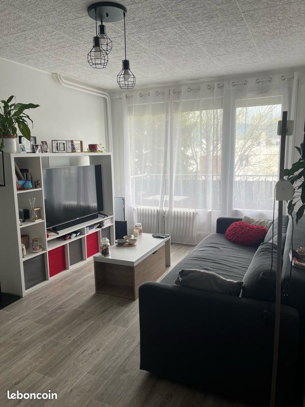 Appartement 2 pièces 46 m² · à Saint-Étienne · 46 m² · 70 000 €