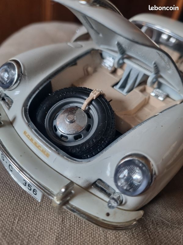 Jante Miniature Porsche 356 B 1961 Burago 1/18 - Pièce Détachée D'occasion