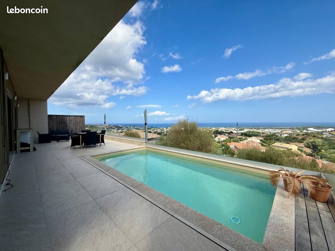 Maison 4 pièces 124 m² · à Furiani · 124 m² · 2 300 €/mois