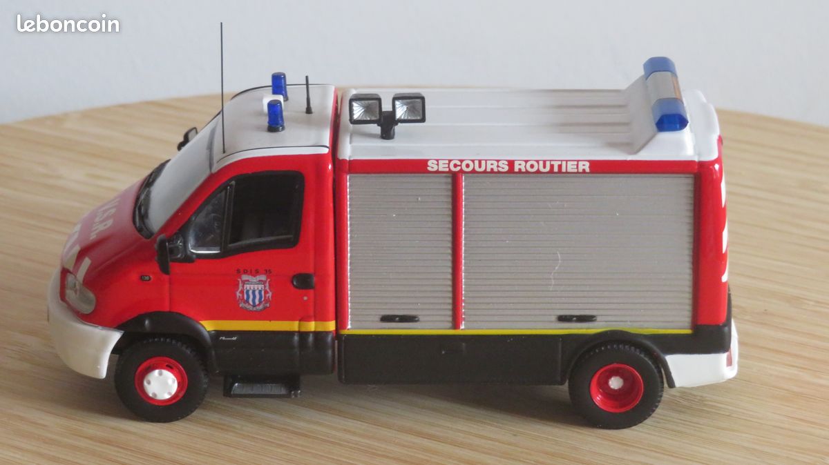 Fiat Ducato VSR Sapeurs Pompiers a decorer Odeon 1/43 0048