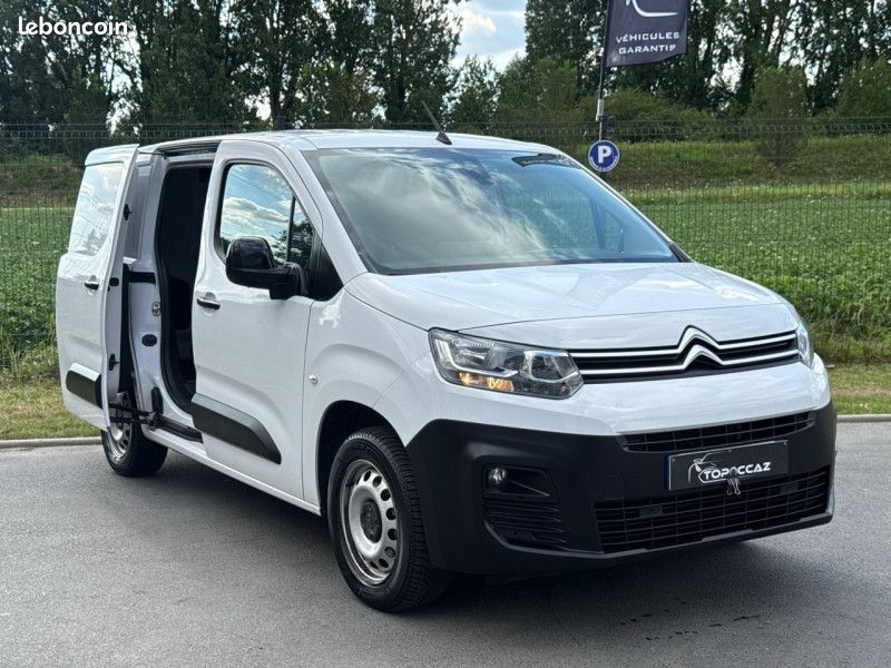 Citroen BERLINGO VAN M 650KG HDI 130CH EAT8 PREMIUM CONNECT * 2023 * 3 PLACES (image 2)