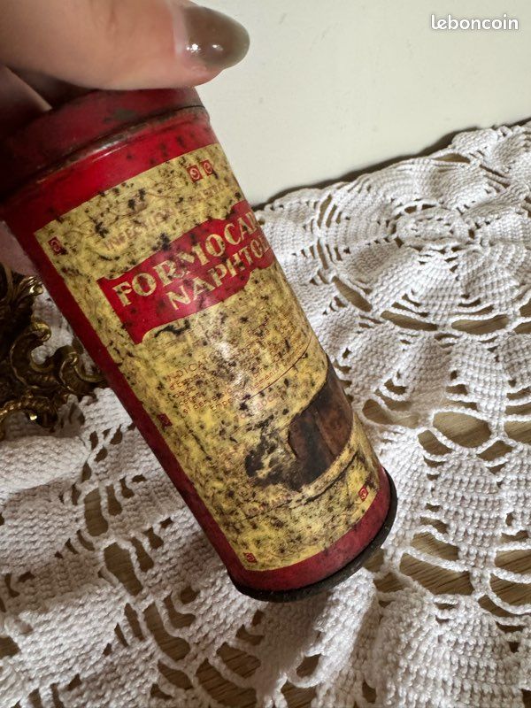 Ancienne Boite à Medicaments Formocarbine Naphtolée en Métal Rouge et Jaune Vintage Années 40 (image 3)