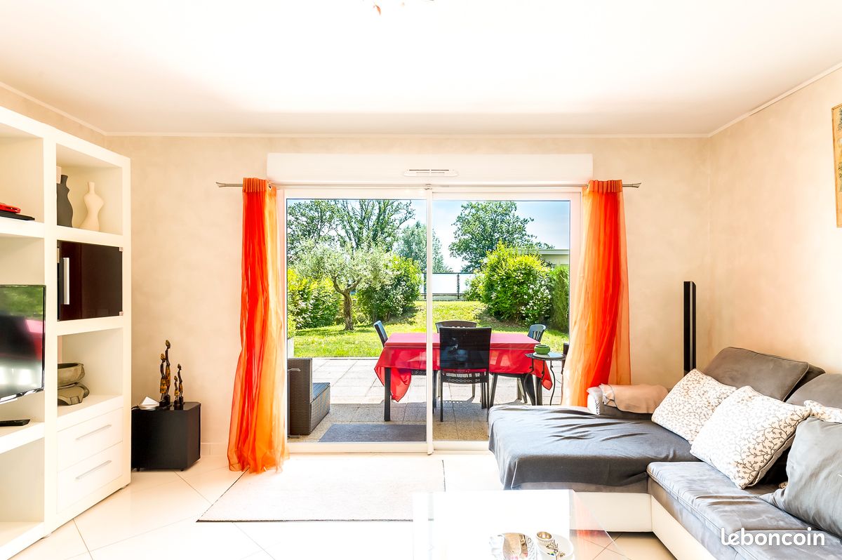 Appartement 3 pièces 70 m² · à Prévessin-Moëns · 70 m² · 2 200 €