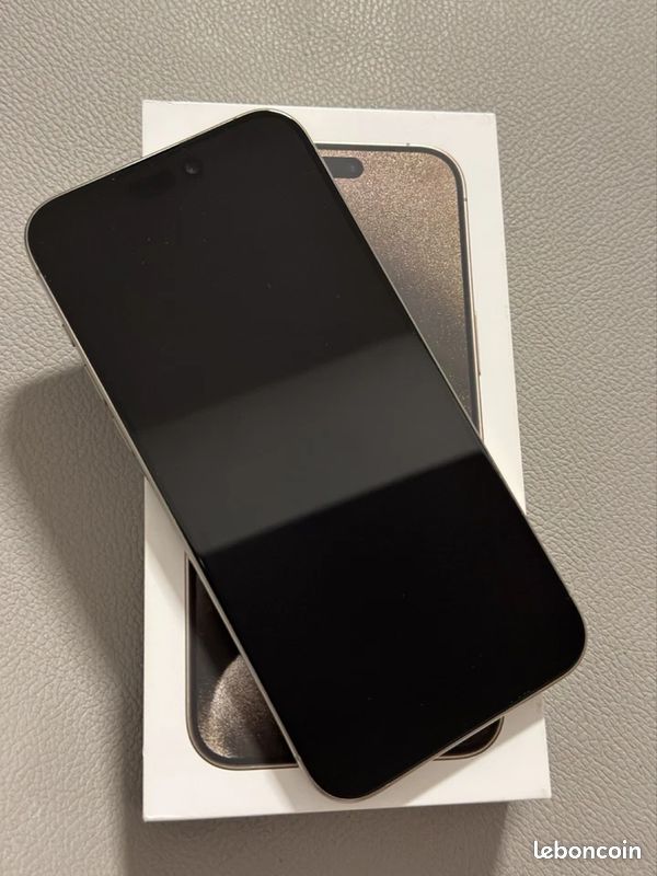 IPHONE 15 PRO 256Go Titane Noir - BLOQUÉ ICLOUD - PIÈCES EUR 450,00