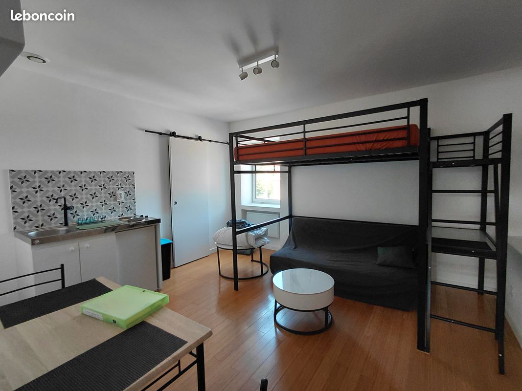 Appartement 1 pièce 15 m² · à Valenciennes · 15 m² · 550 €