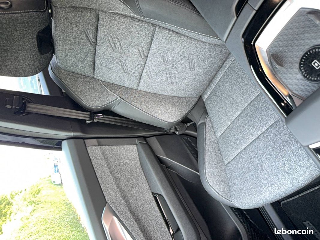 RENAULT Espace full hybrid E-Tech 200 ch 5pl Techno (image 9)