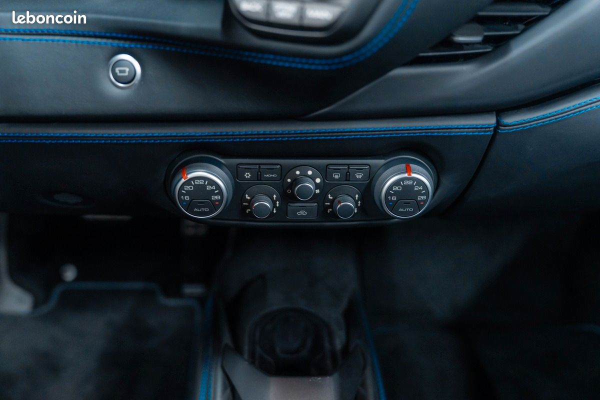 Ferrari 488 Spider - 23200 km (image 17)