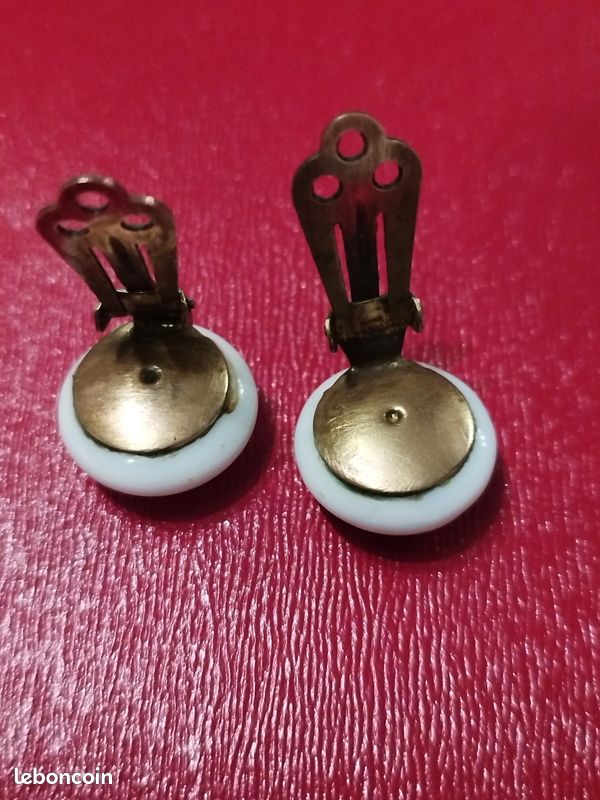Boucles D'oreilles Clips Anciennes - Très Bon état - Couleur Rose Fantaisie