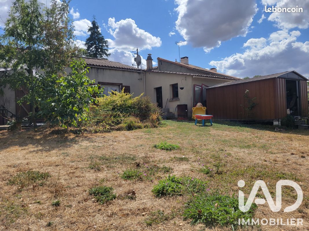 Maison 5 pièces 112 m² · à Mouilleron-Saint-Germain · 112 m² · 145 000 €
