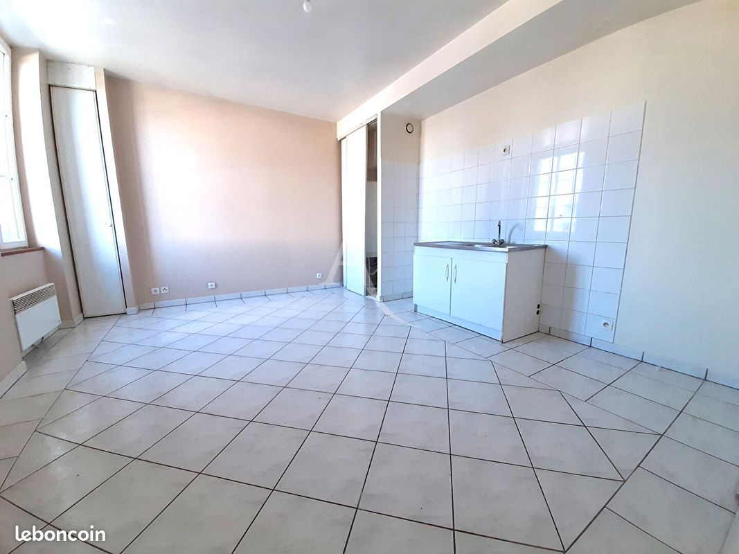 Appartement 2 pièces 30 m² · à Sainte-Geneviève-des-Bois · 30 m² · 695 €/mois