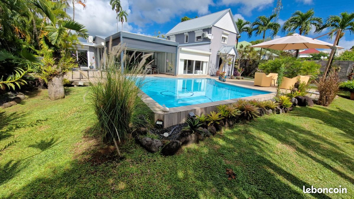 Maison 6 pièces 236 m² · à Baie-Mahault · 236 m² · 849 000 €
