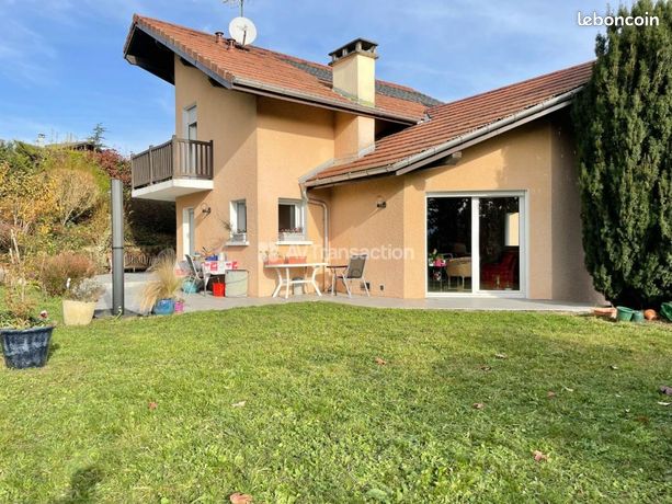 Villa 6 pièces 243 m²