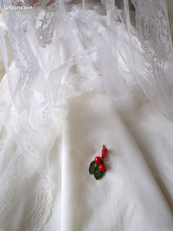 Robe de mariée dentelle années 70 (image 10)