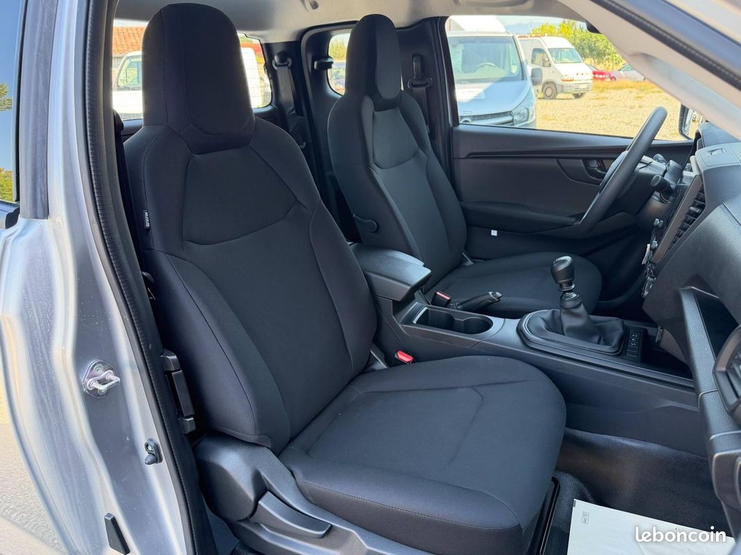 Isuzu D-Max 2.2 Ddi 164ch B-Strong Space M/T (image 12)
